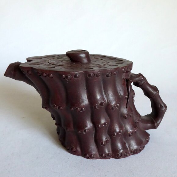 VINTAGE NEW TRADITIONAL CHINESE YIXING LIDDED BAMBOO HANDMADE PURPLE CLAY TEAPOT - Picture 2 of 11